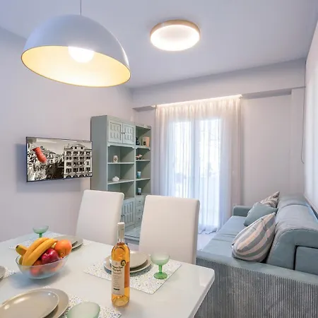 Frises Corfu Town Апартаменты *