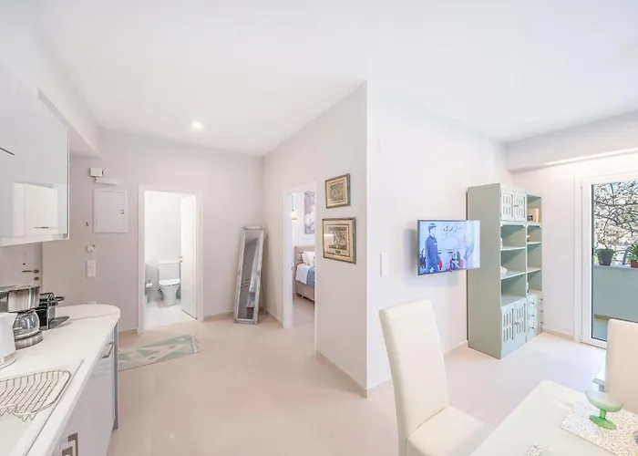 Frises Corfu Town Апартаменты